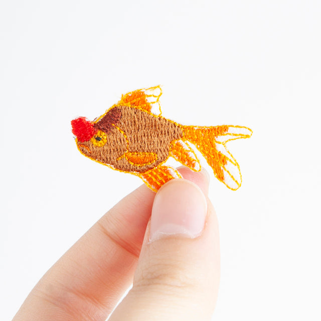 Iron-on Patch Goldfish Chocolate Pom Pom