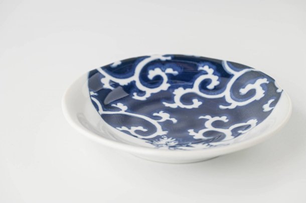 Shichita Someneko 5.1" Plate - Karakusa