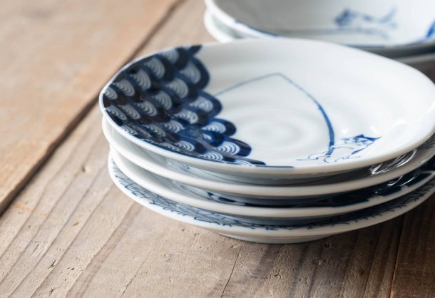 Shichita Someneko 5.1" Plate - Karakusa