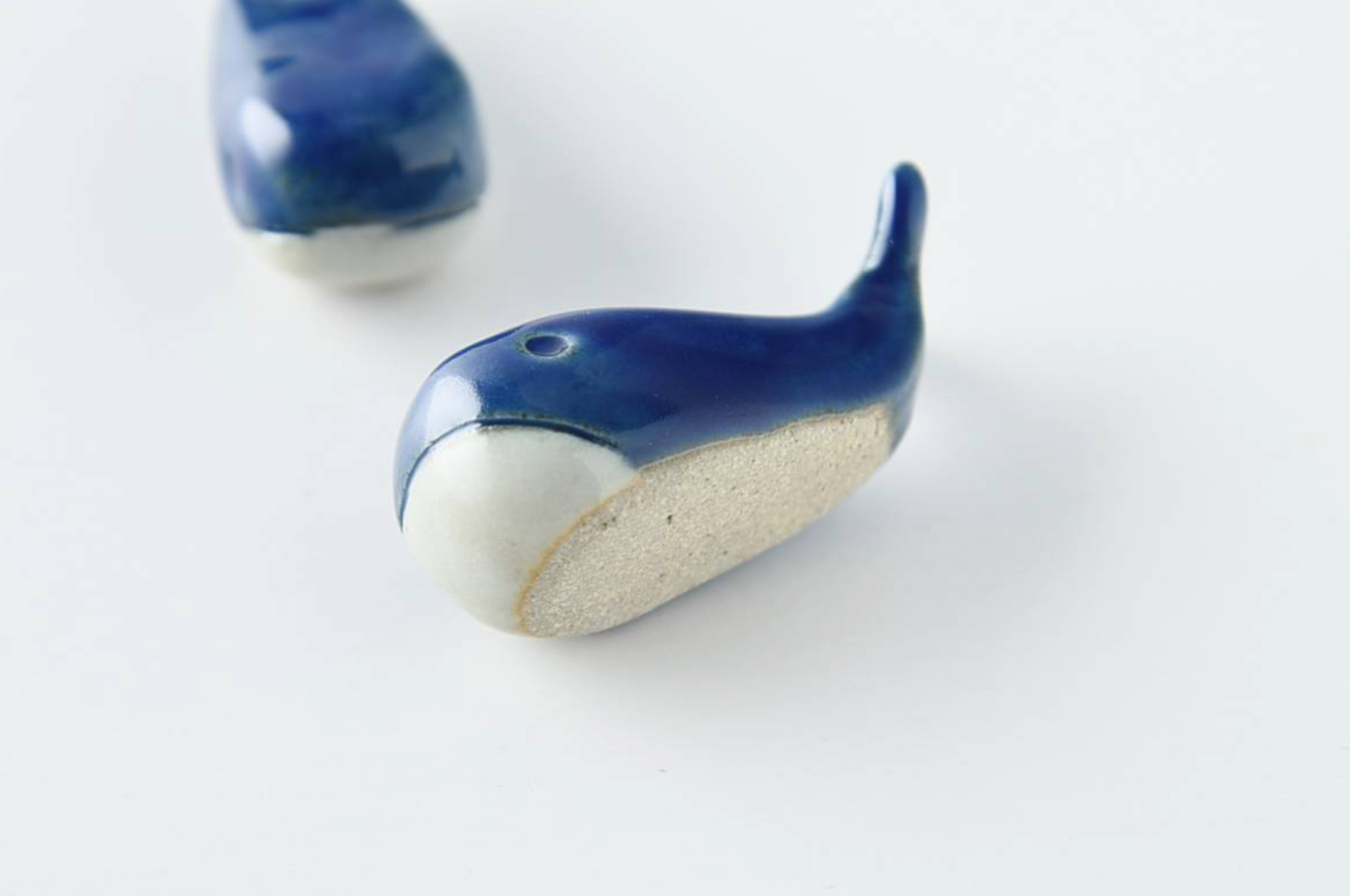 Ceramic Utensil Rest Small Whale Blue