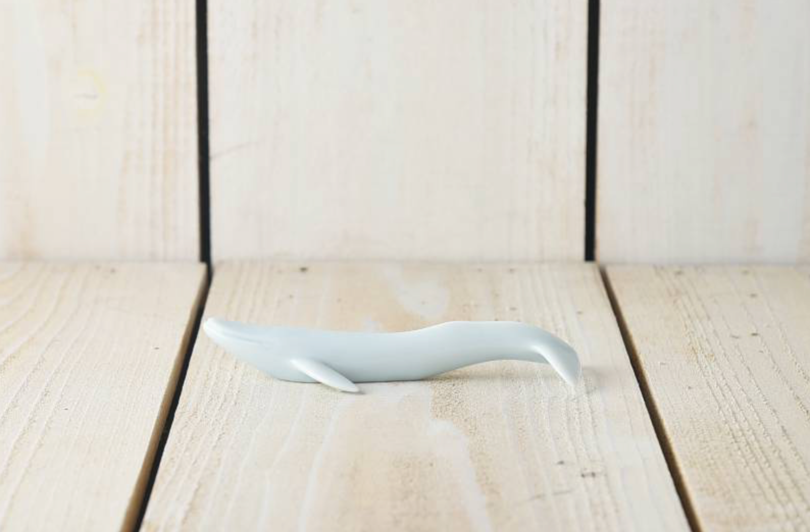 Ceramic Utensil Rest Waterline Whale Large