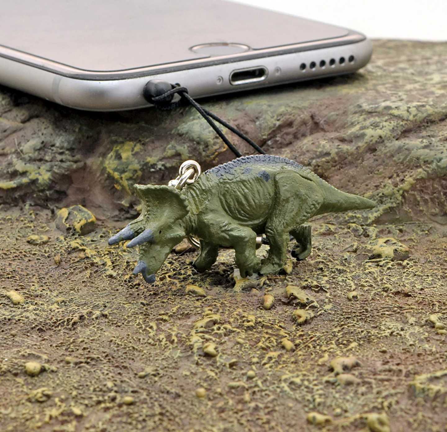 Real Figure Strap Triceratops